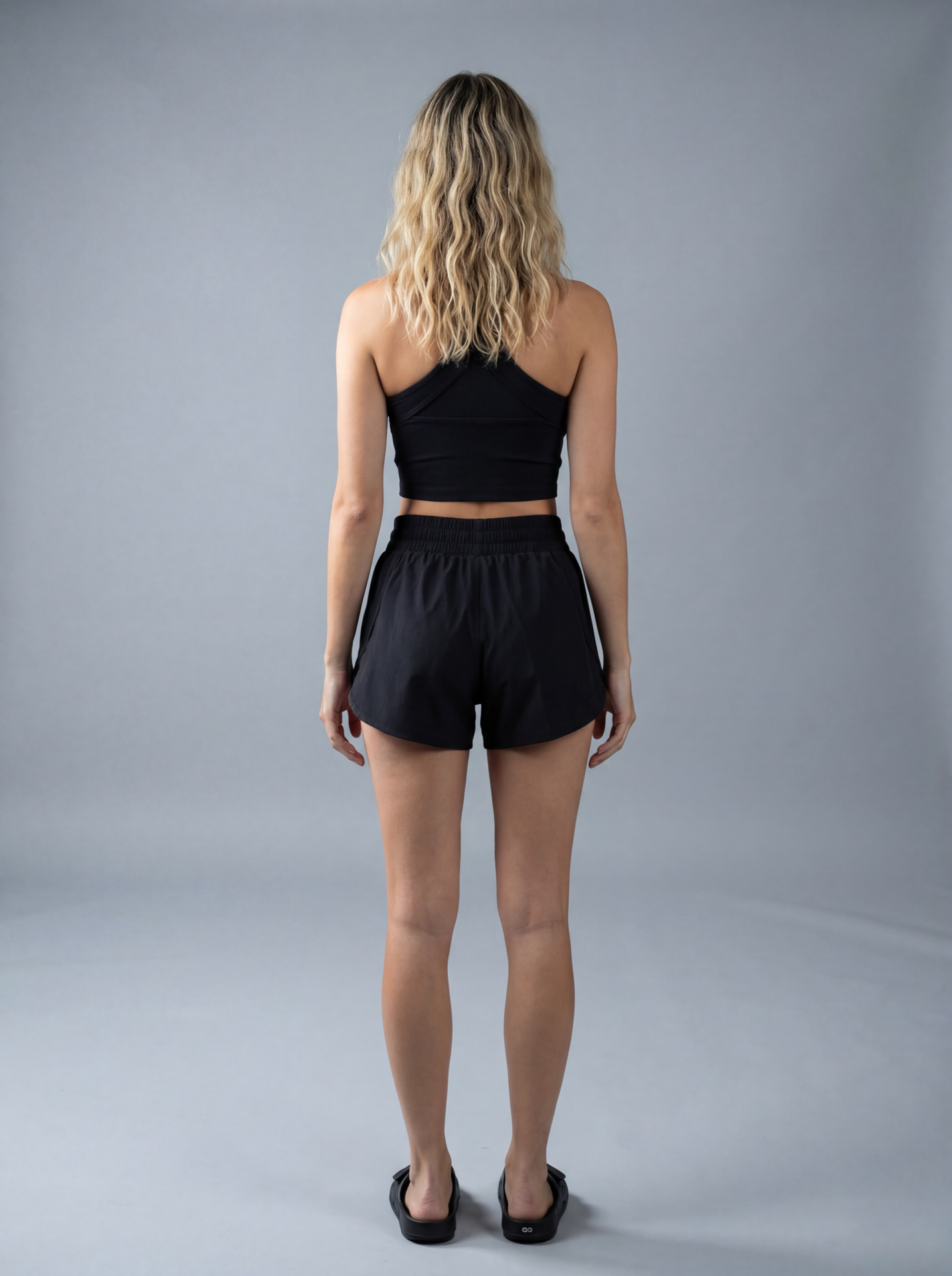 WOMEN'S TRAINING SHORTS